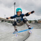 Svítící skateboard modrý LED RGB KOLEČKA 