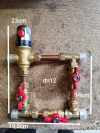 Rozdělovač a třícestný termostatický směšovací ventil  1/2'' 20℃ - 60℃ mosaz