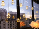 Vánoční světelný závěs 138 LED baňky teplá bílá